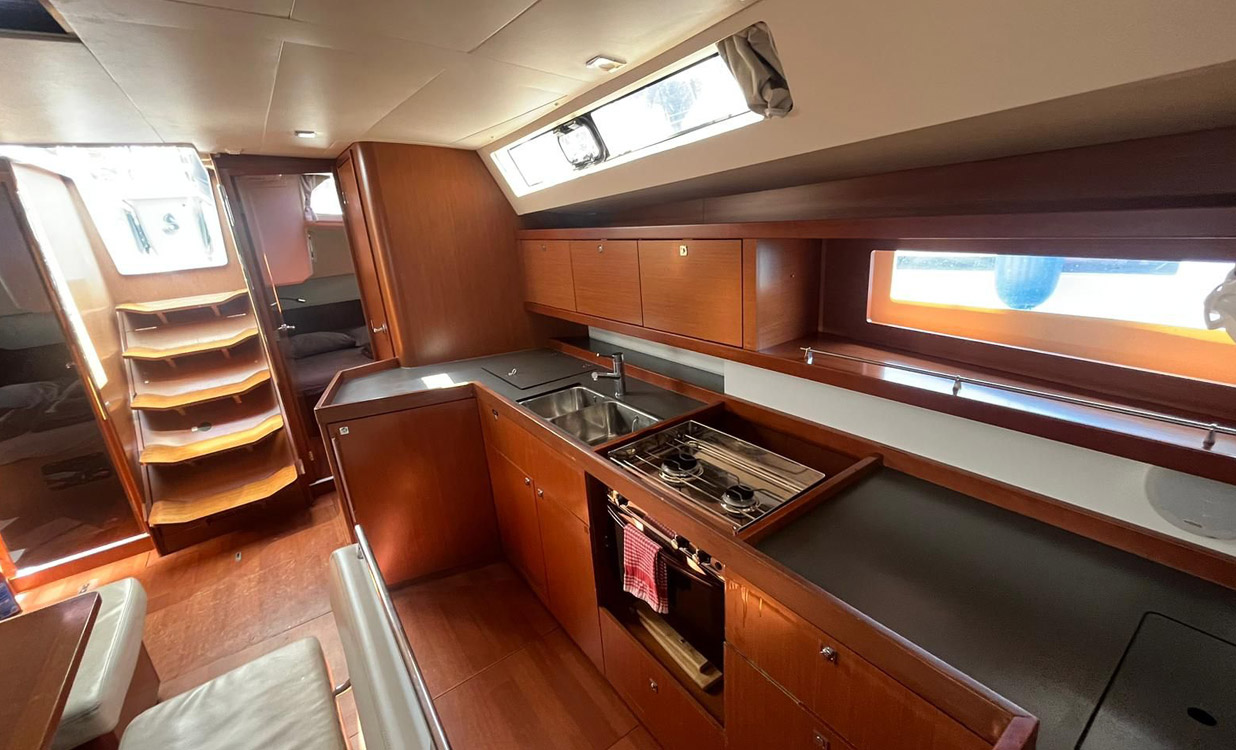 yacht charters