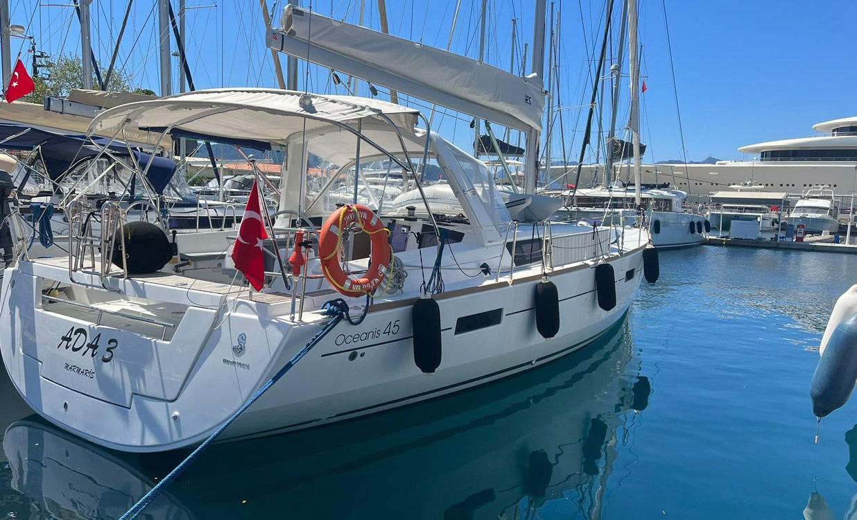 yacht charters