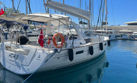 yacht charters