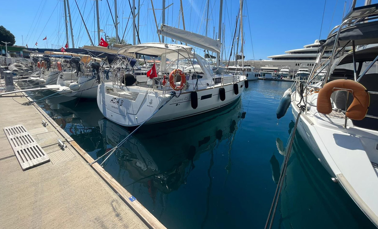 yacht charters