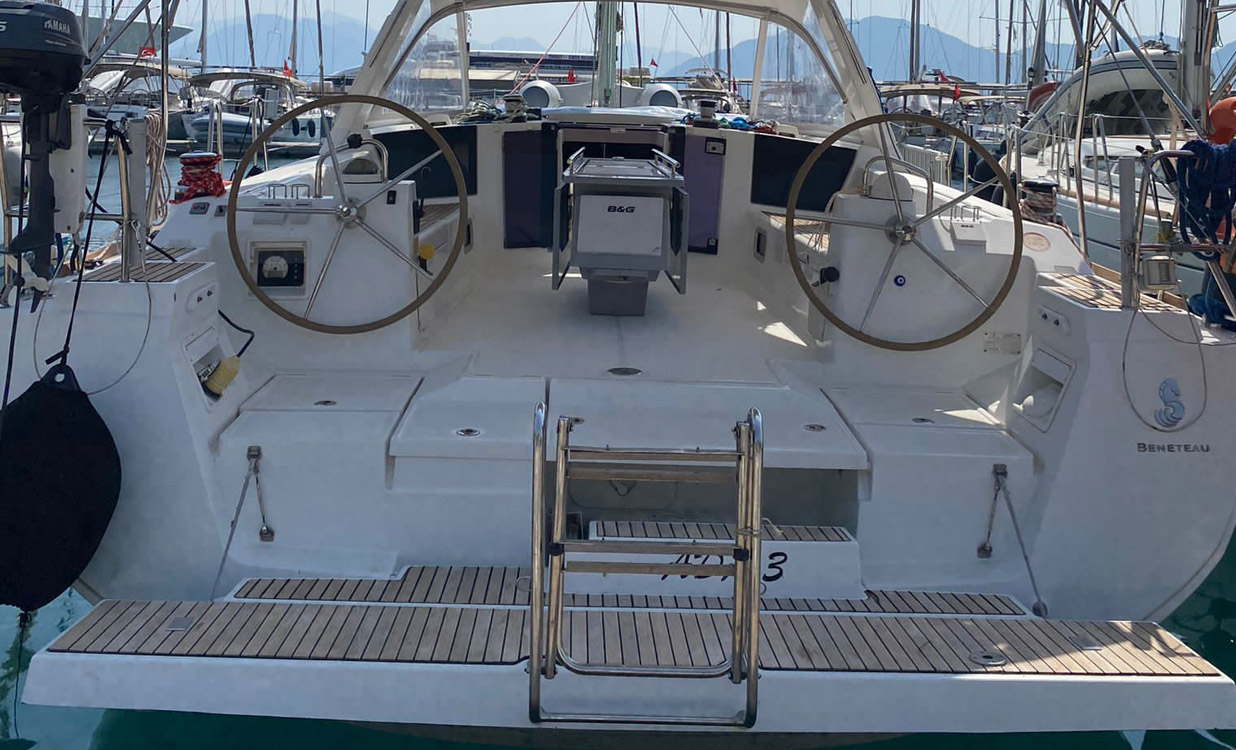 yacht charters