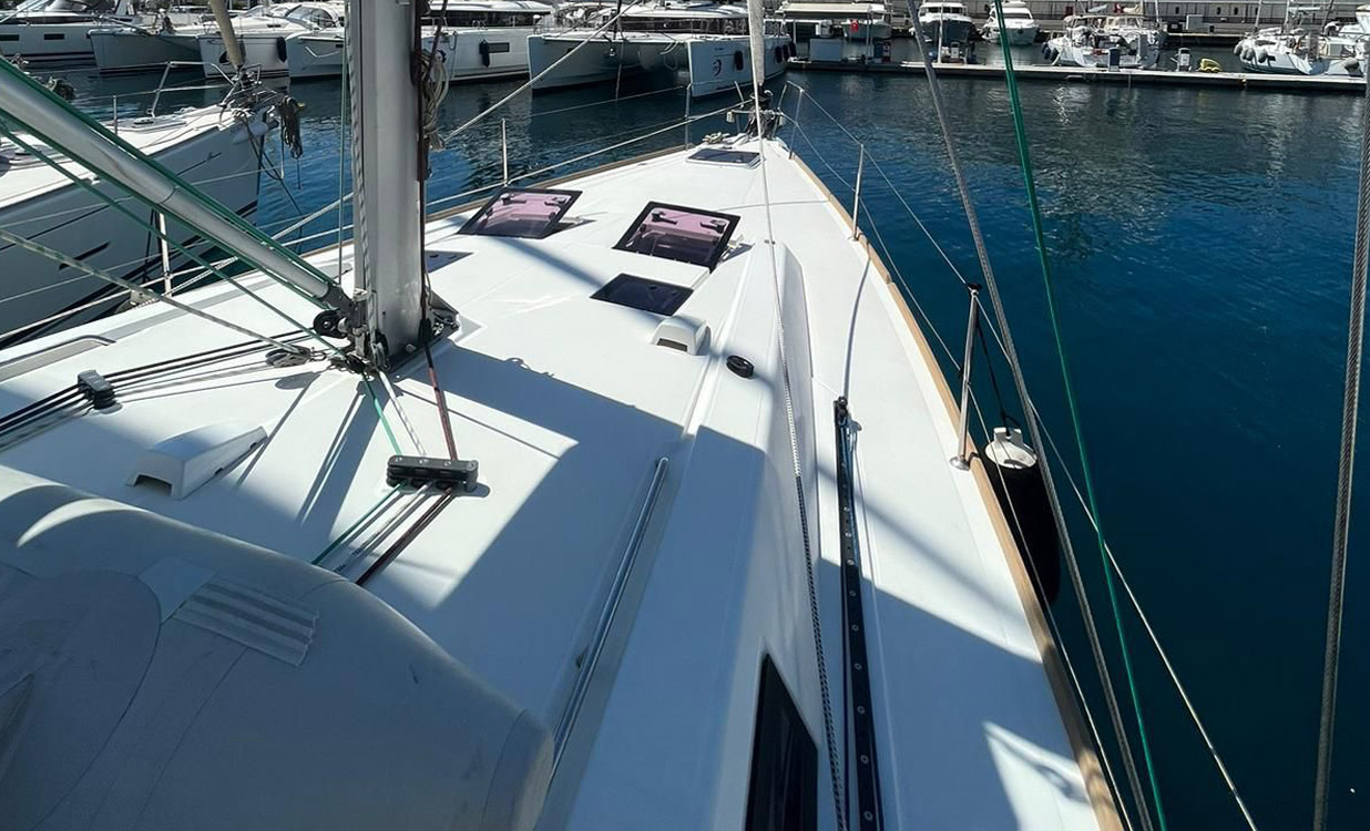 yacht charters
