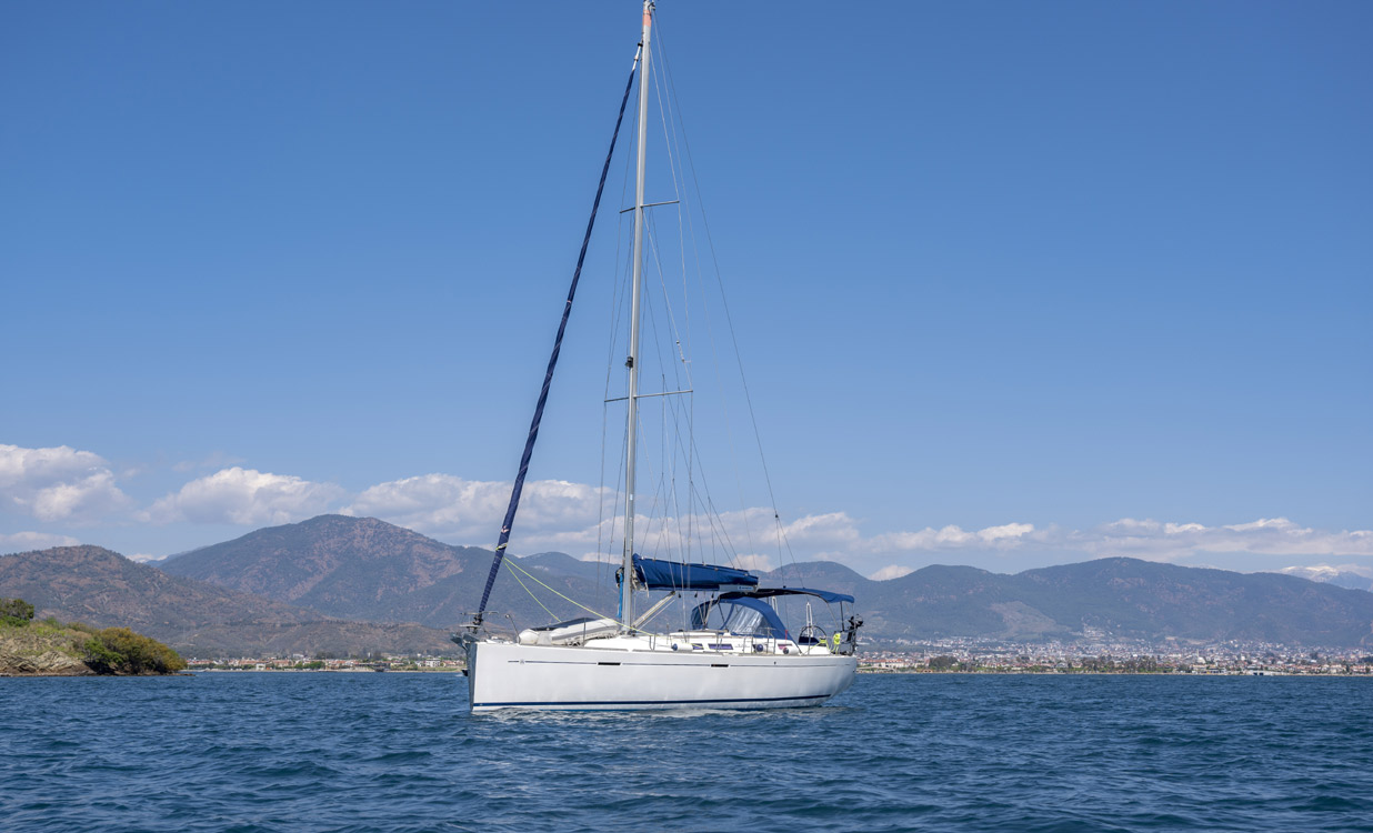 yacht charters
